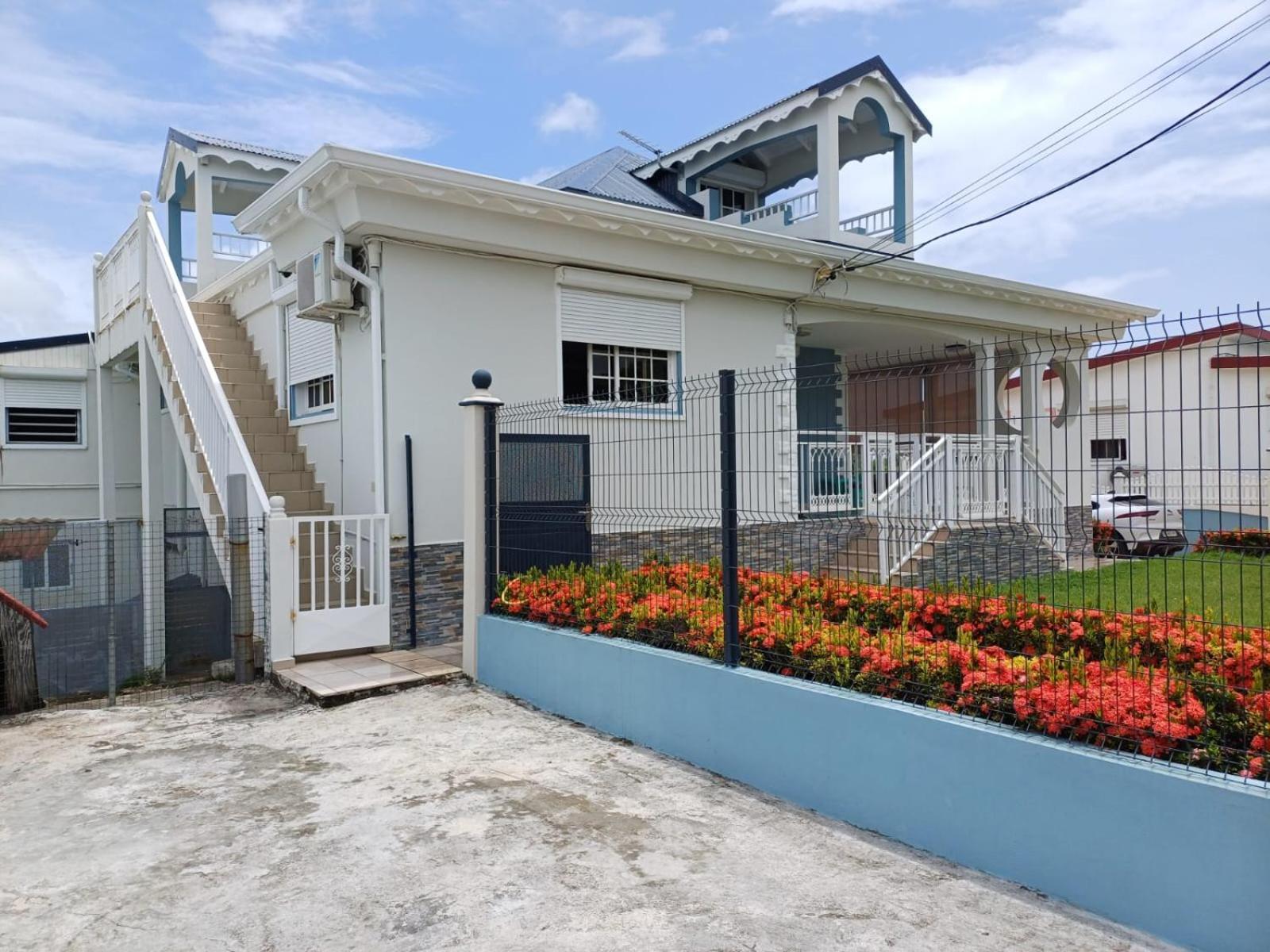 L'Oiseau Du Nord Apartment Petit-Canal Exterior photo